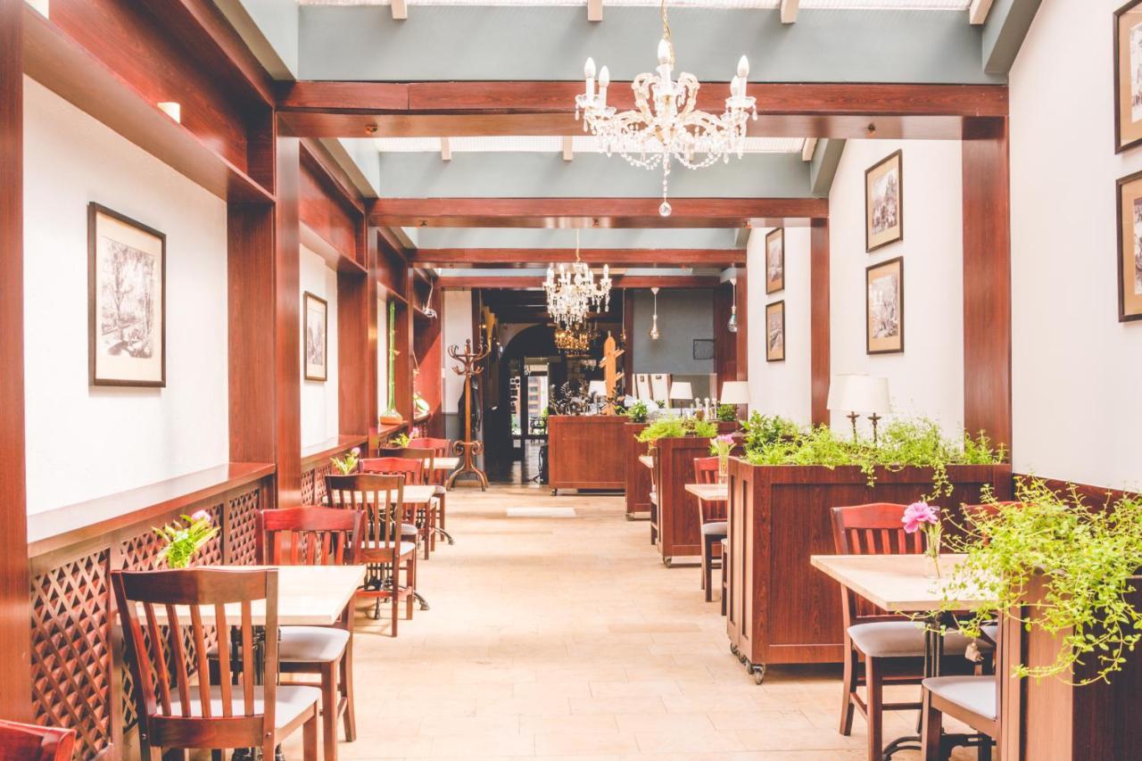 Hotel Floryan Old Town Красков Екстериор снимка