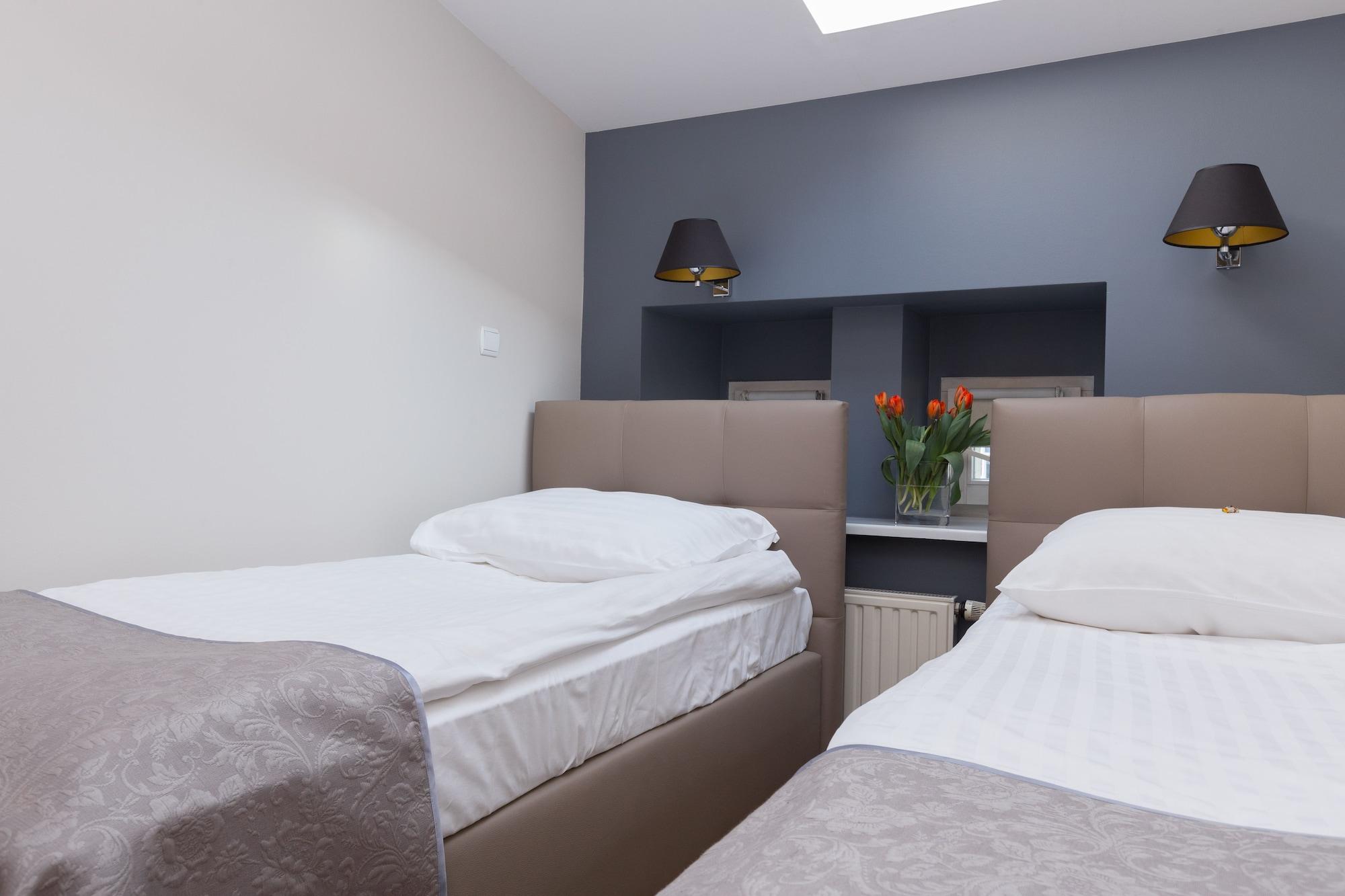 Hotel Floryan Old Town Красков Екстериор снимка