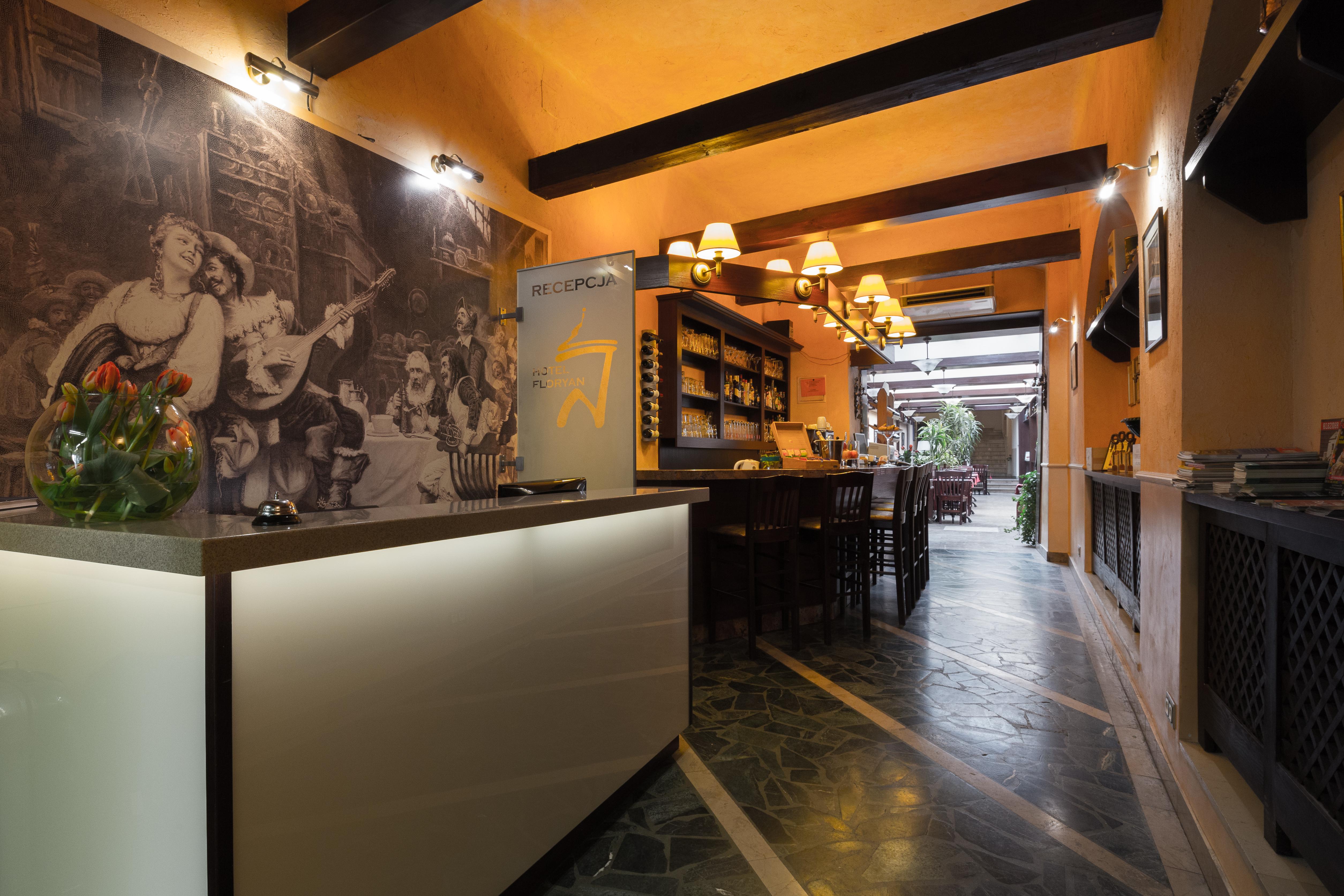 Hotel Floryan Old Town Красков Екстериор снимка