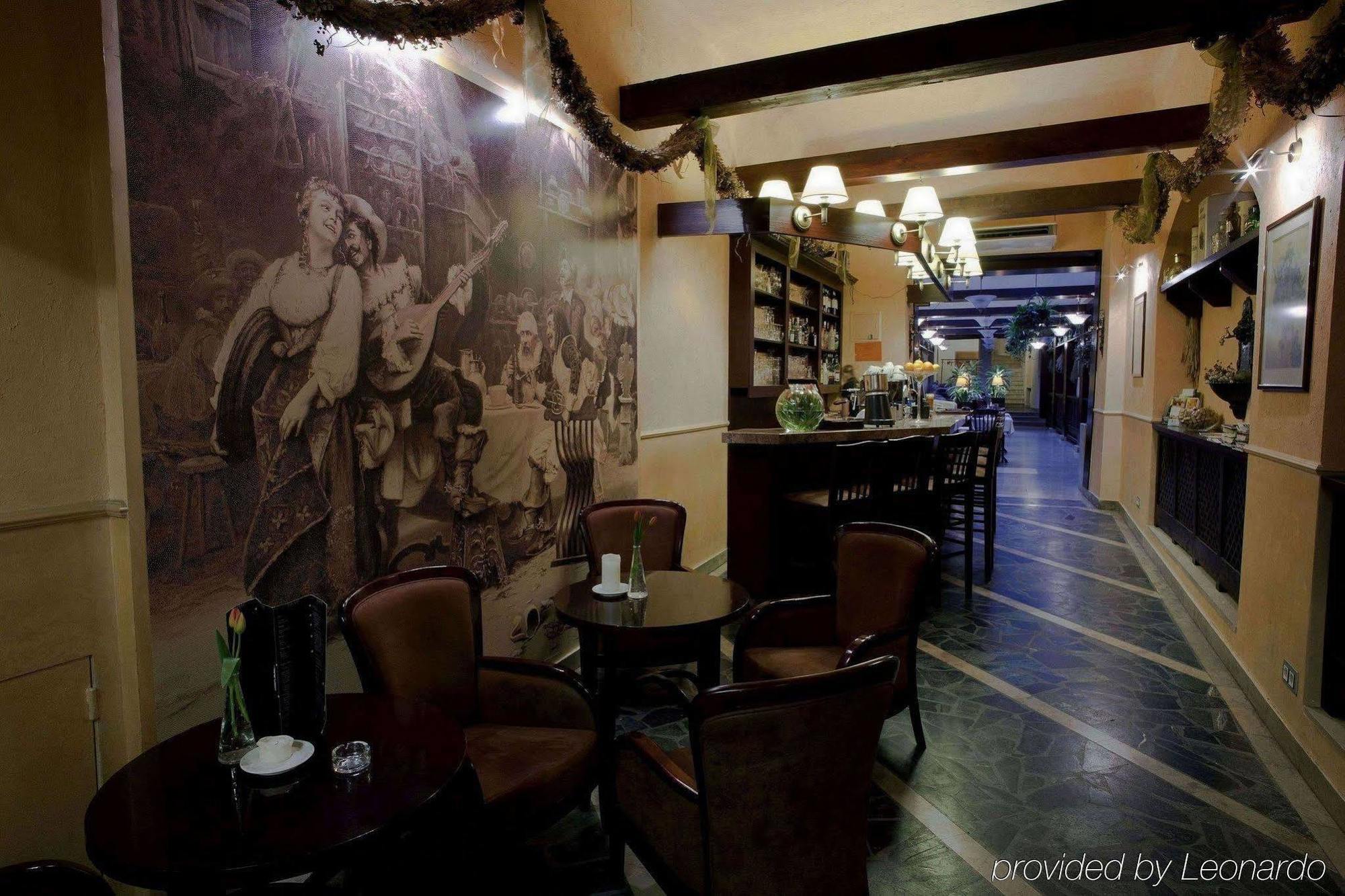 Hotel Floryan Old Town Красков Ресторант снимка