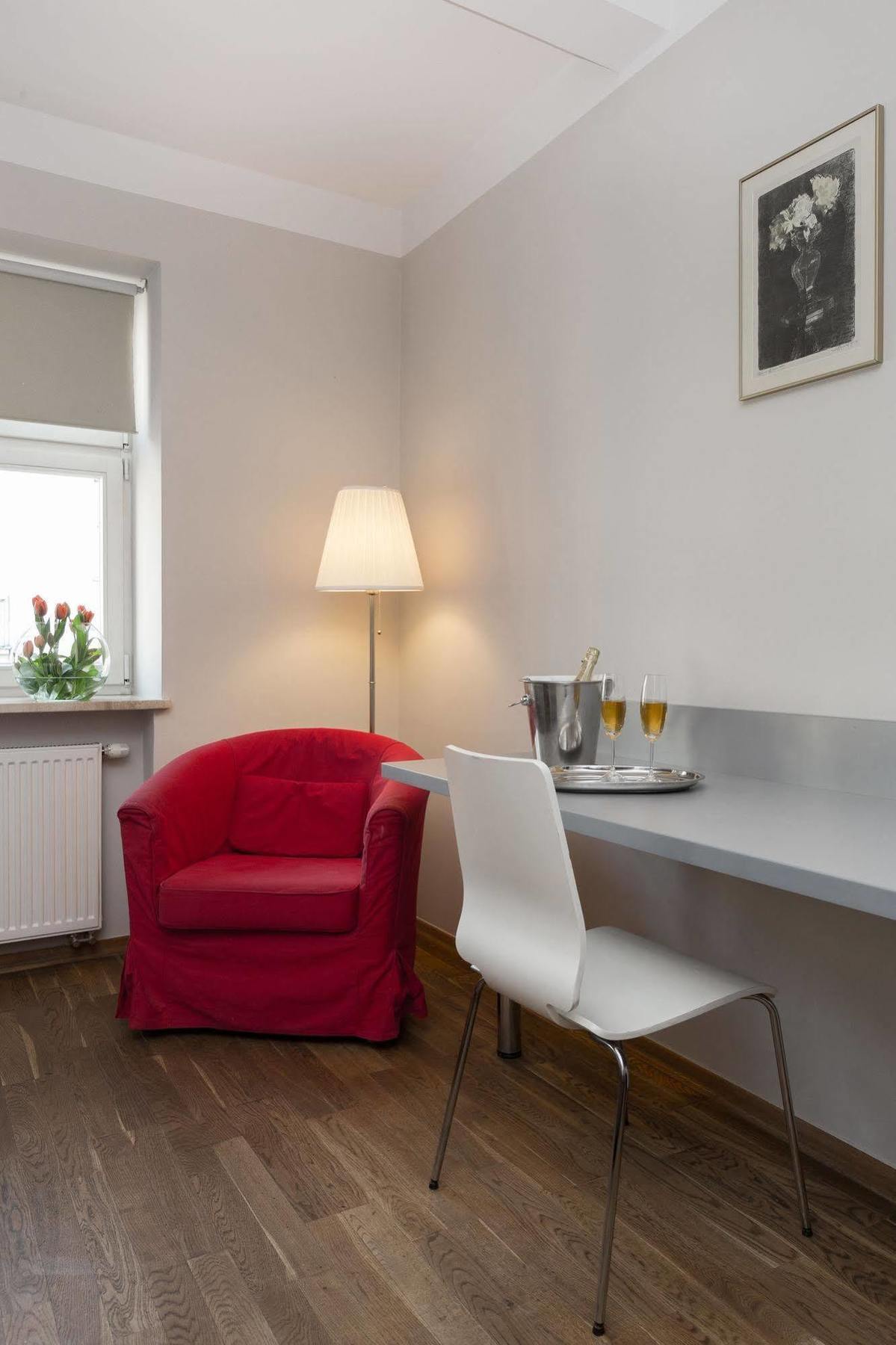 Hotel Floryan Old Town Красков Екстериор снимка